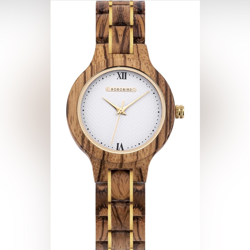 BRAND NEW WOMENS WOODEN WATCH NWT